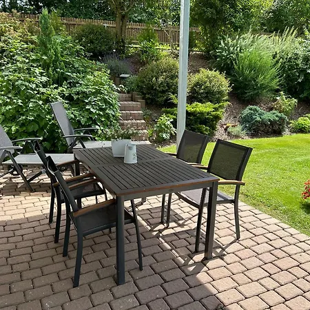 Ruhige Ferienwohnung Mit Terrasse Fuer 2 Personen Vohenstrauss Exterior photo