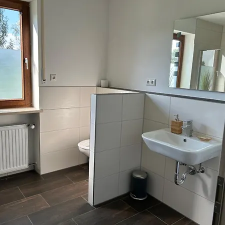 Ruhige Ferienwohnung Mit Terrasse Fuer 2 Personen Vohenstrauss Exterior photo